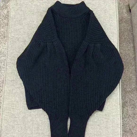 H&M Puff Sleeve Sweater - Picture 3 of 5